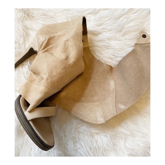 LD Tuttle - Strappy Sandals with Wrap Deta… - Picture 6 of 11